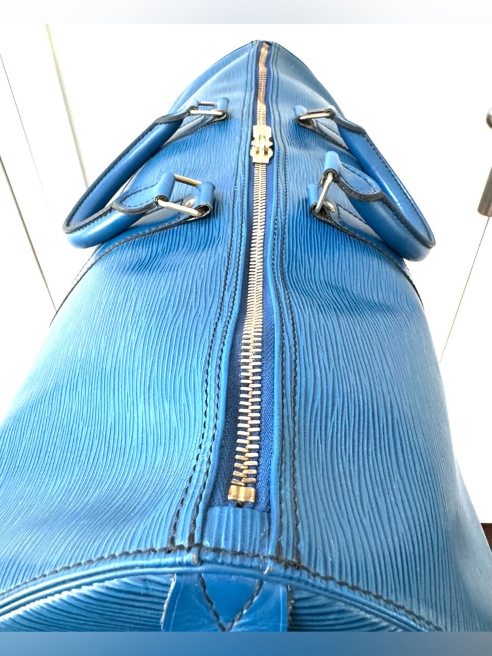 LOUIS VUITTON Keepall 50 Blue Epi Leather Travel Duffle Bag Weekender + Tag - Picture 8 of 10